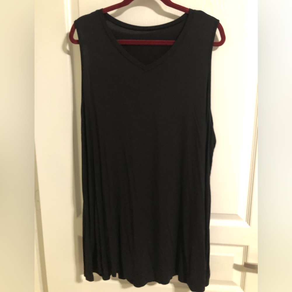 Black V-Neck Tank Top 3x